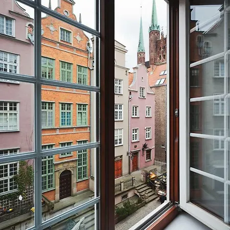 公寓 Apartament Karmazynowy Mariacka 格但斯克